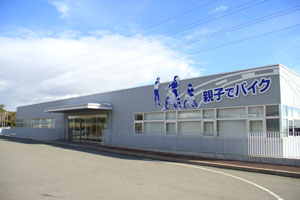 Center Entrance