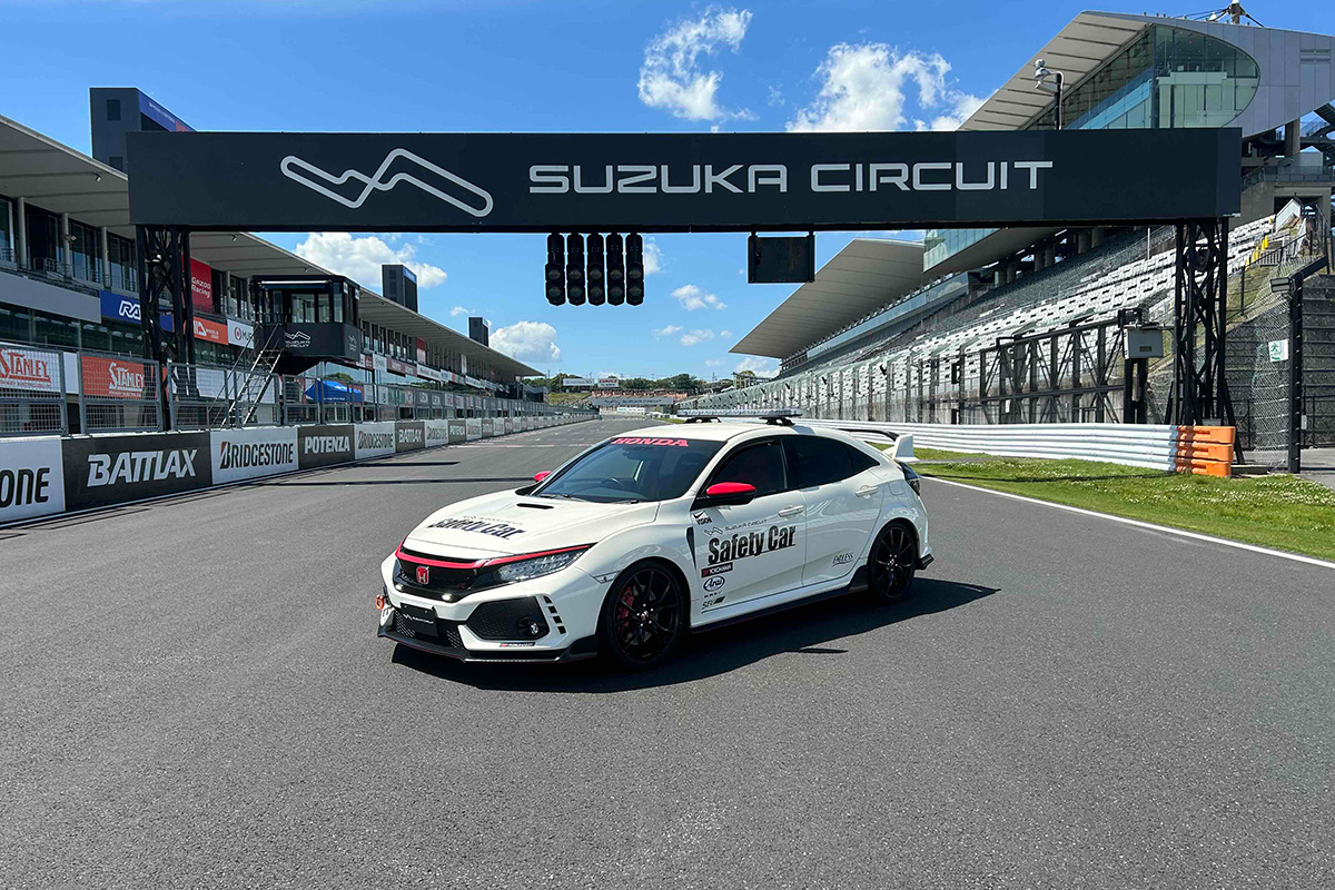 Honda CIVIC Type R（FK8）※アクア・アドベンチャーで展示