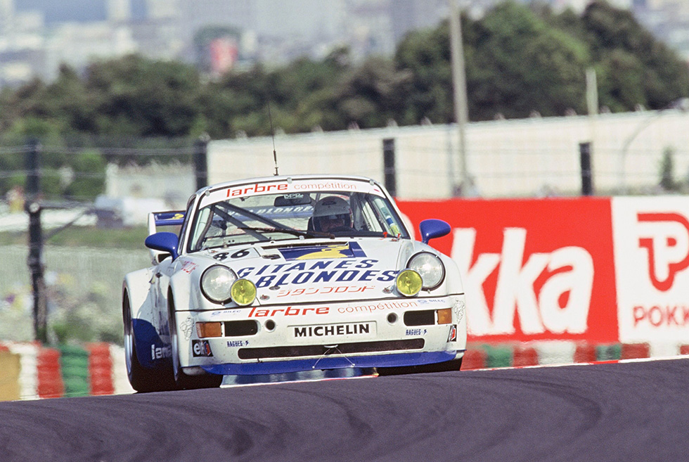 トップを独走していたサードがリタイアしたことで、替わって首位に立ったポルシェ911ターボLMは2ヒートのレースを制した。