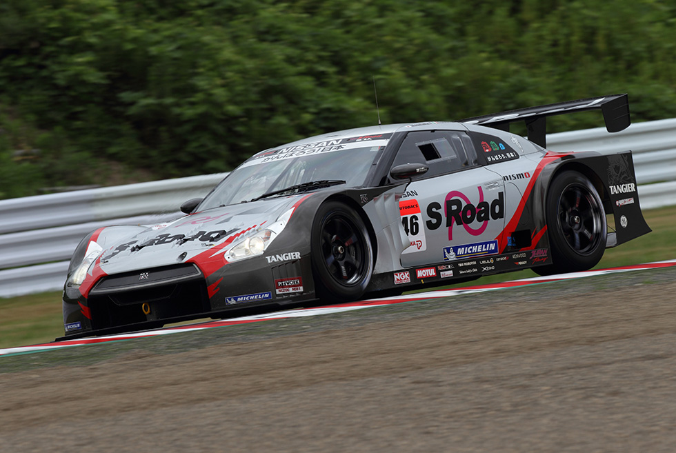 GT500のPPは#16Sロード柳田。決勝は#1ウェイダーと争ったが、僅差で2位に。