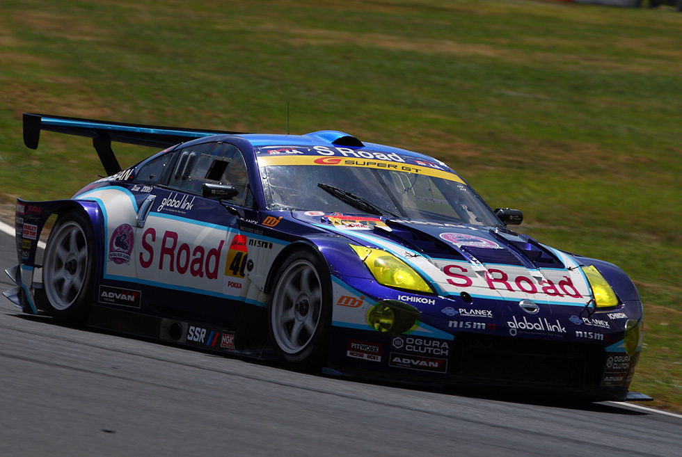 GT300は予選14番手からスタートしたSロードは、ラスト1周でトップに立ち優勝。