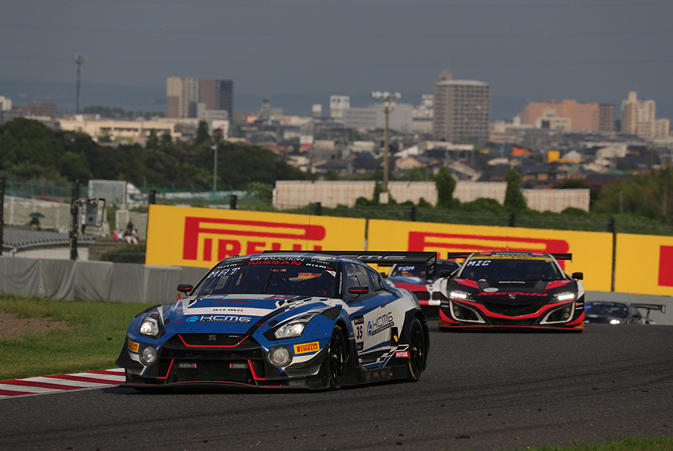 アジア国籍のドライバーが2名以上登録されているチームを対象とした「アジアアワード」は、#35 KCMG GT-R（松田／千代／バードン）がトップ。