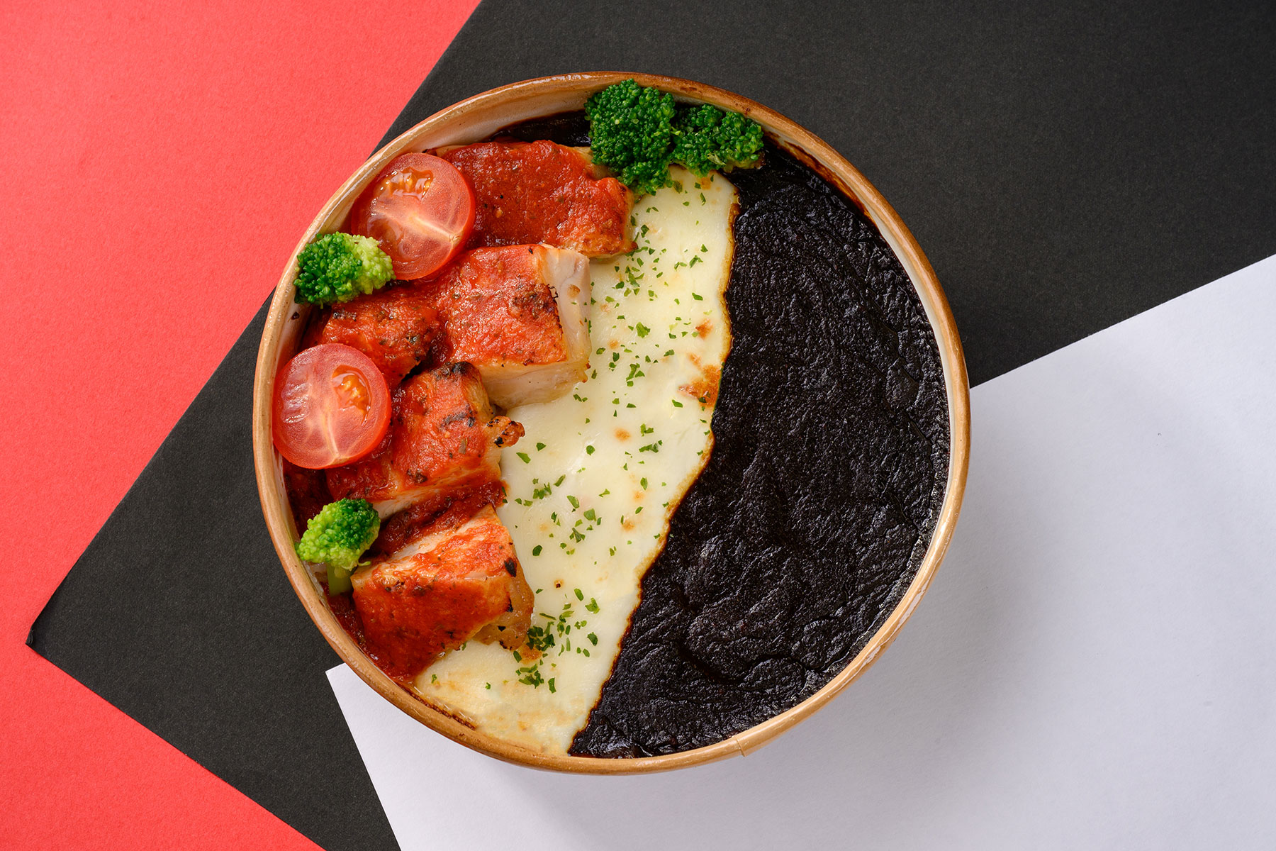 YARTブラック焼きカレー 1,600円