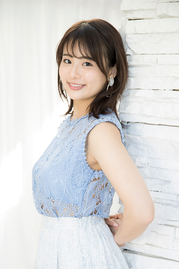 「許されるなら、プールで決勝観てみたい!」『平嶋夏海』YouTubeチャンネル「はしれ!なっちゃんねる【平嶋夏海】」でバイク関連動画を多数公開中。鈴鹿8耐でレース観戦に目覚め、現在はロードレース観戦が生活の一部に! 「カタログ入れたり、お土産入れたりするから、8耐はちょっと大きいバッグ必須だよね」とは過去の経験から。