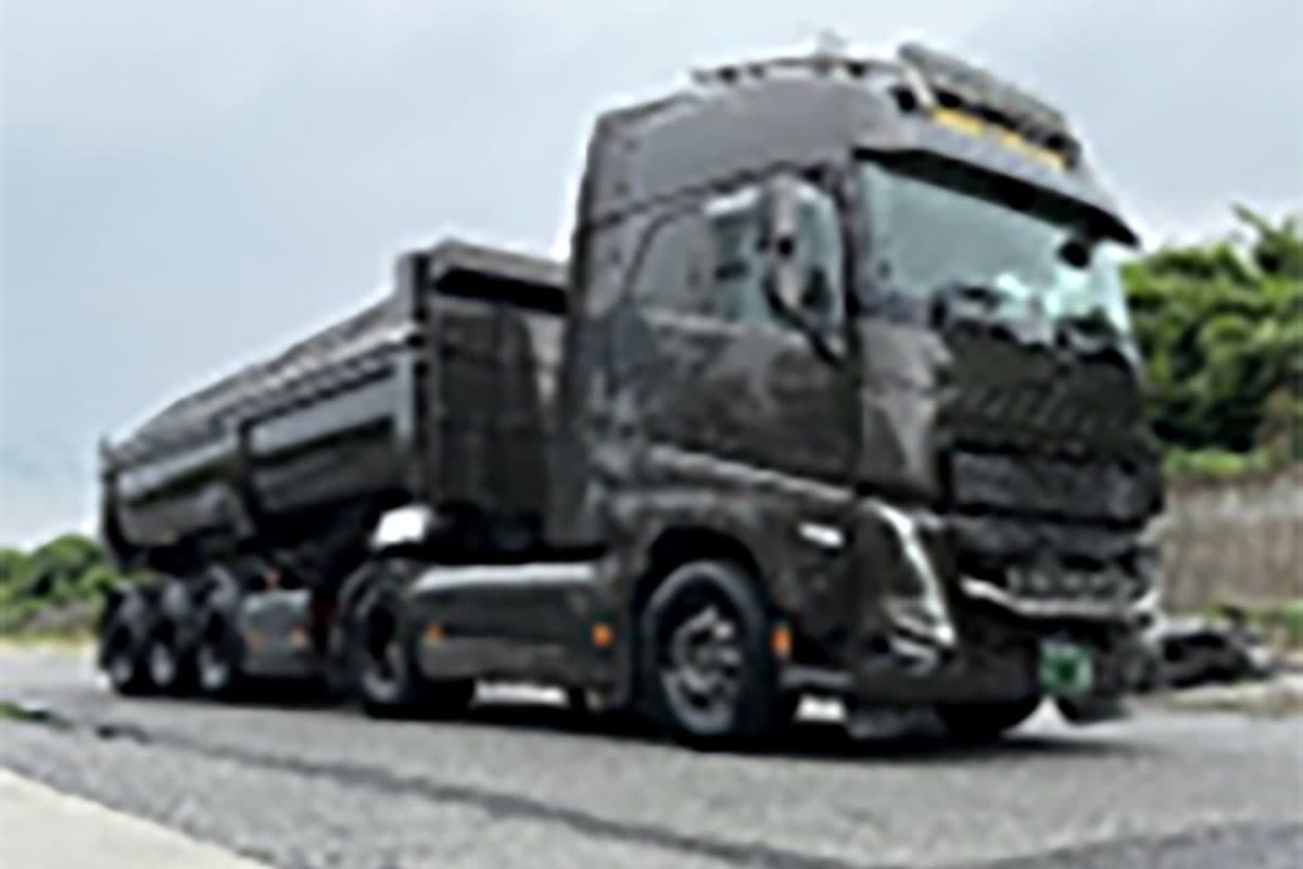 Volvo Trailer Head Kesbora Dump