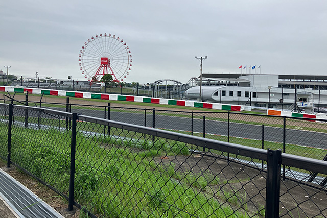 E席（仮設）
