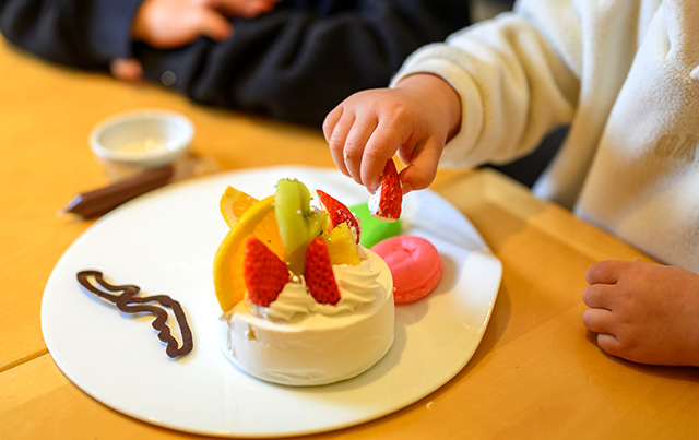 自分でつくれた！ケーキデコレーション体験