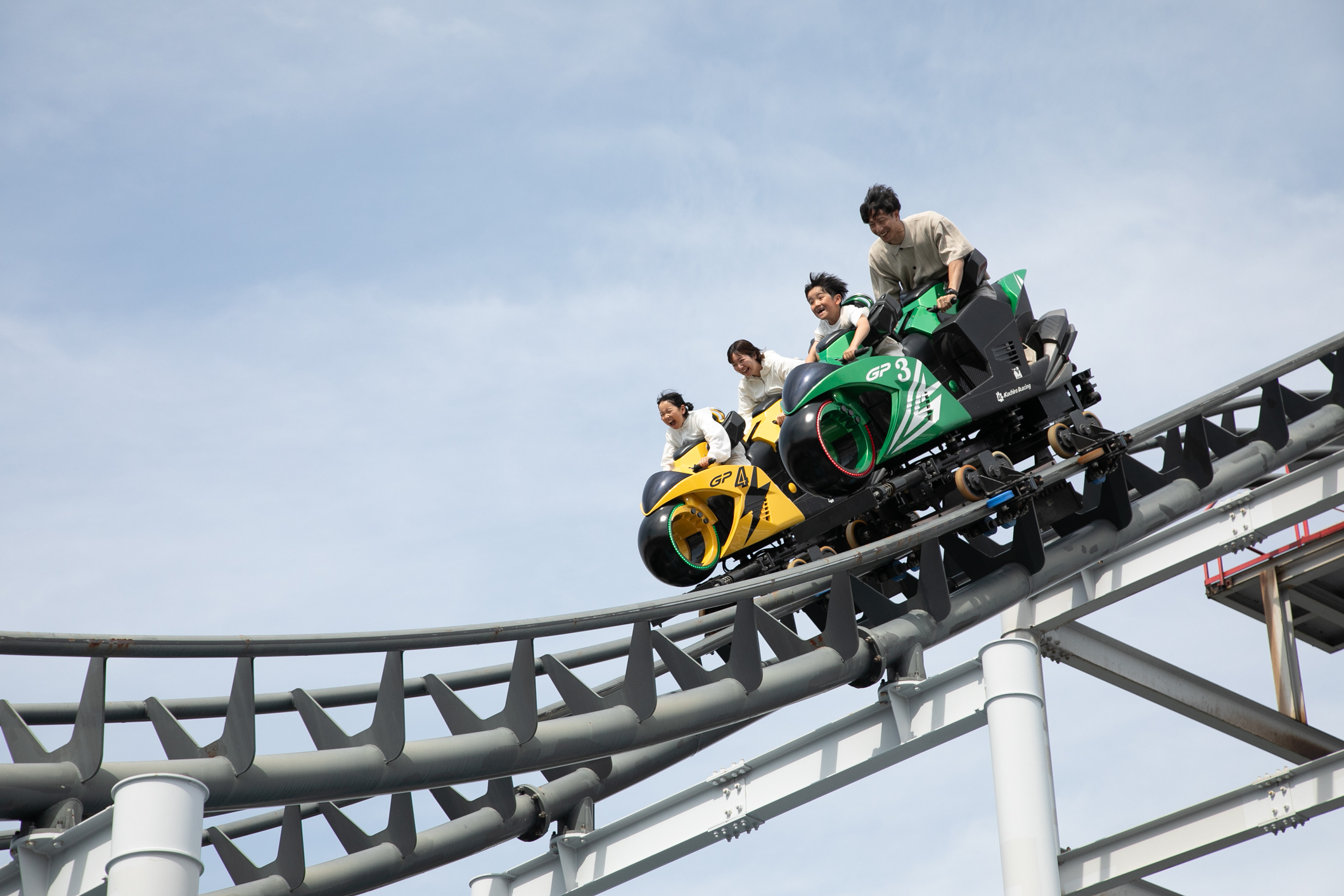 GPレーサーズに乗る子ども