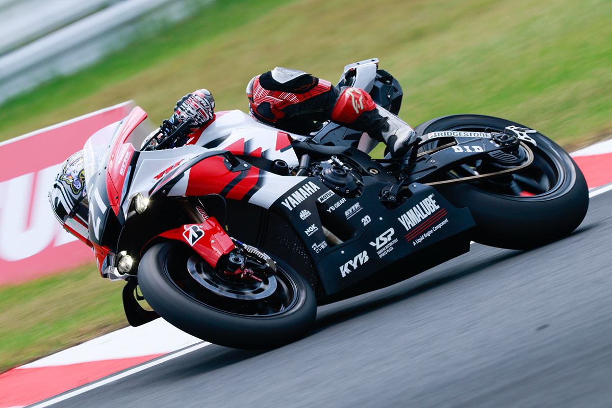 2025年 #21 YAMAHA RACING TEAM 中須賀克行