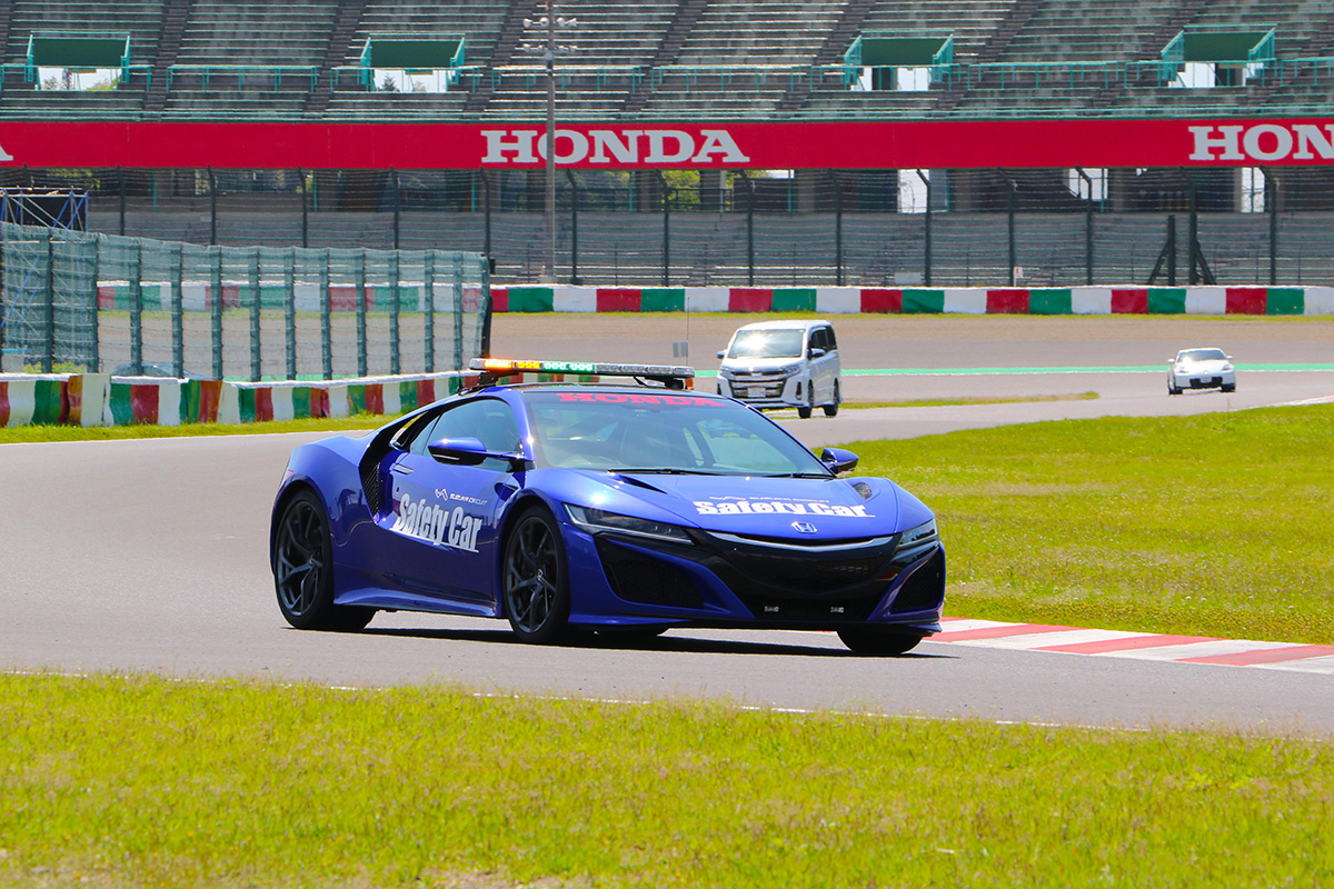 黃金週賽車場巡航